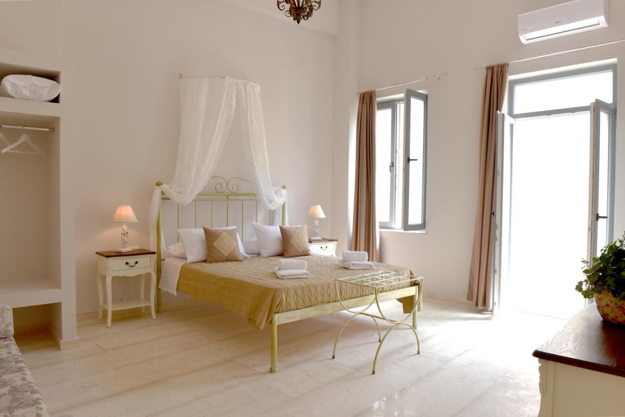 Oisyra Hotel Ermoupoli Eksteriør billede